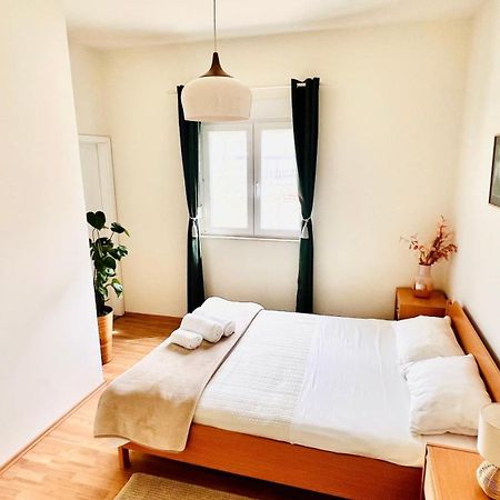 Luxury Beach Apartment W Sunset Sea Views Šibenik Extérieur photo