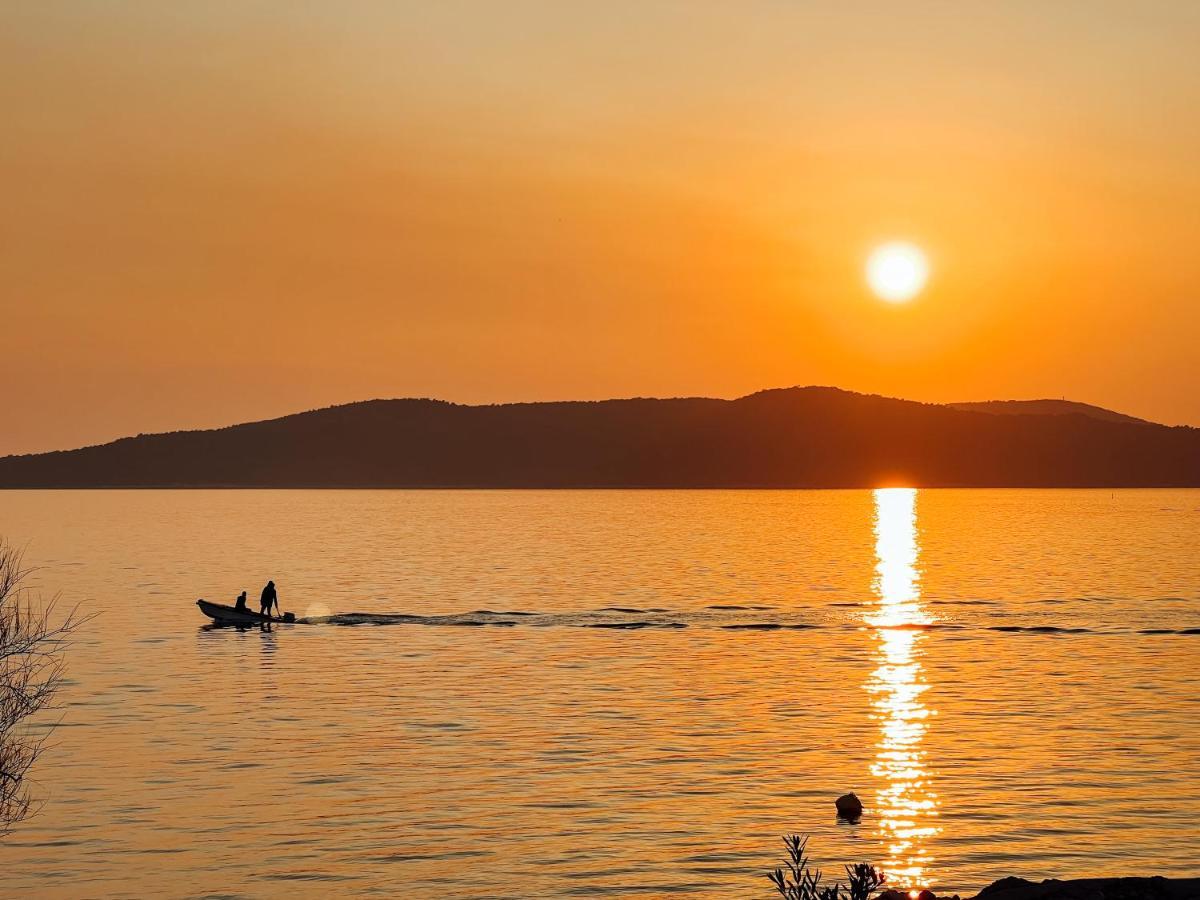 Luxury Beach Apartment W Sunset Sea Views Šibenik Extérieur photo