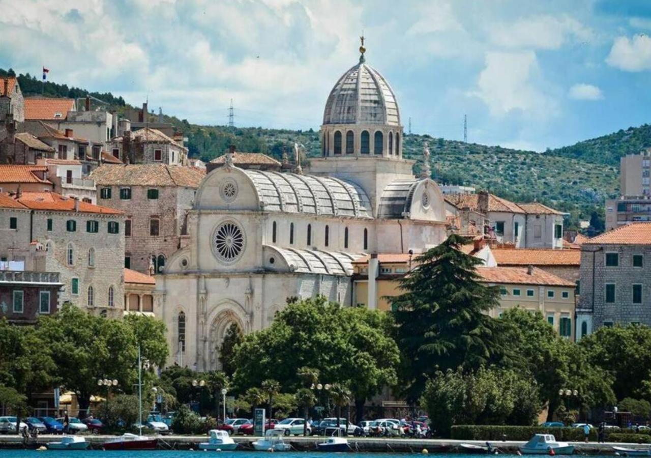 Luxury Beach Apartment W Sunset Sea Views Šibenik Extérieur photo